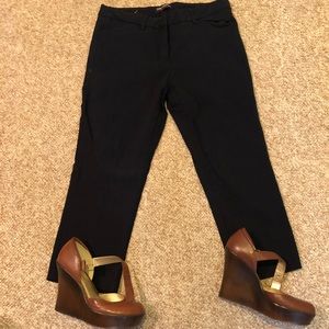 Navy cropped pants. Summer look!